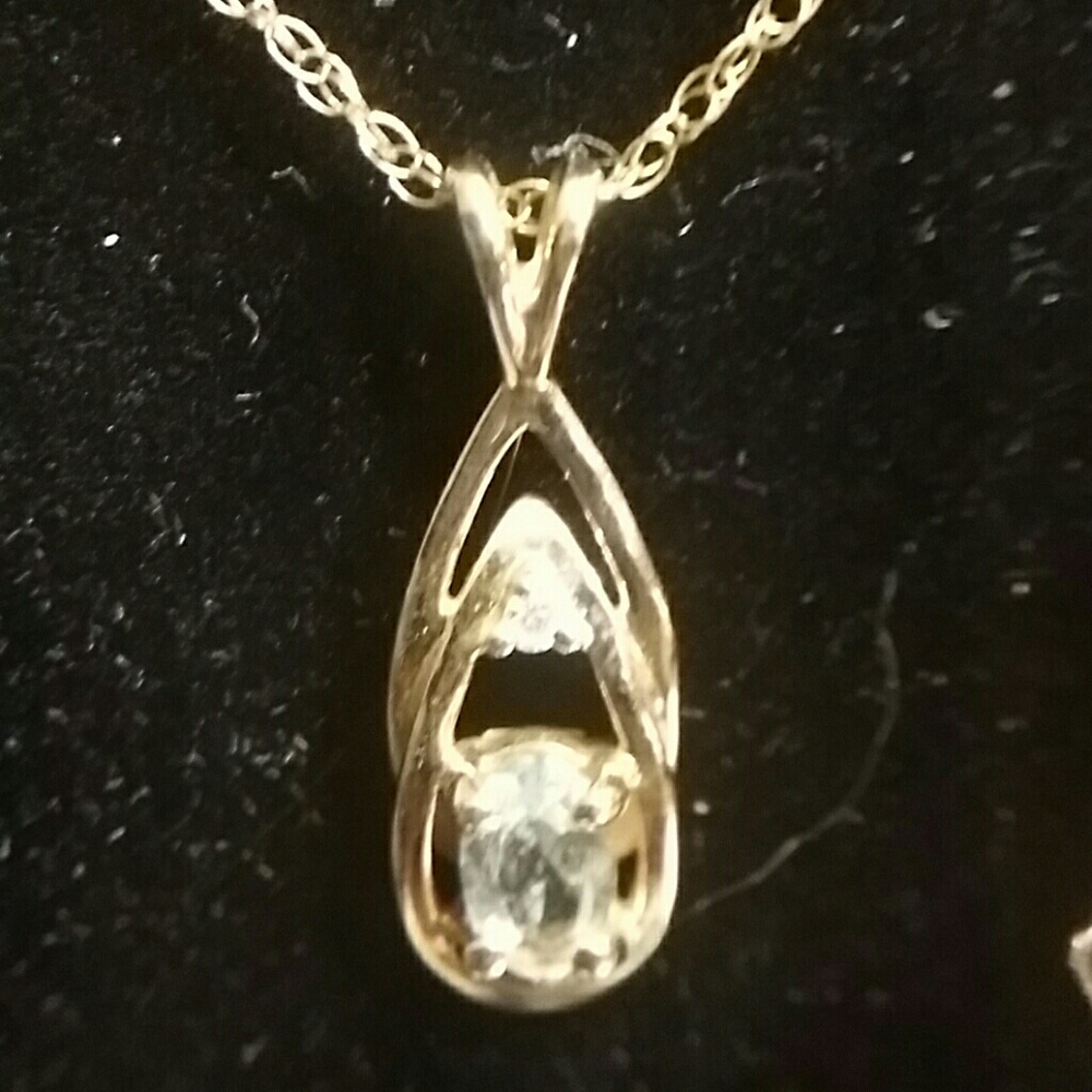 14k diamond and  aquamarine pendant